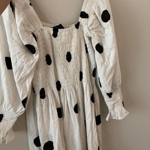 Dress - Picture 2 of 2